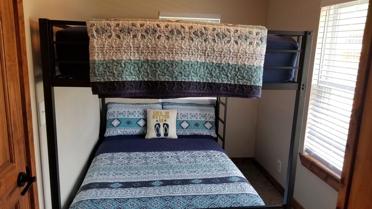 Photo of Bedroom in Clear Lake