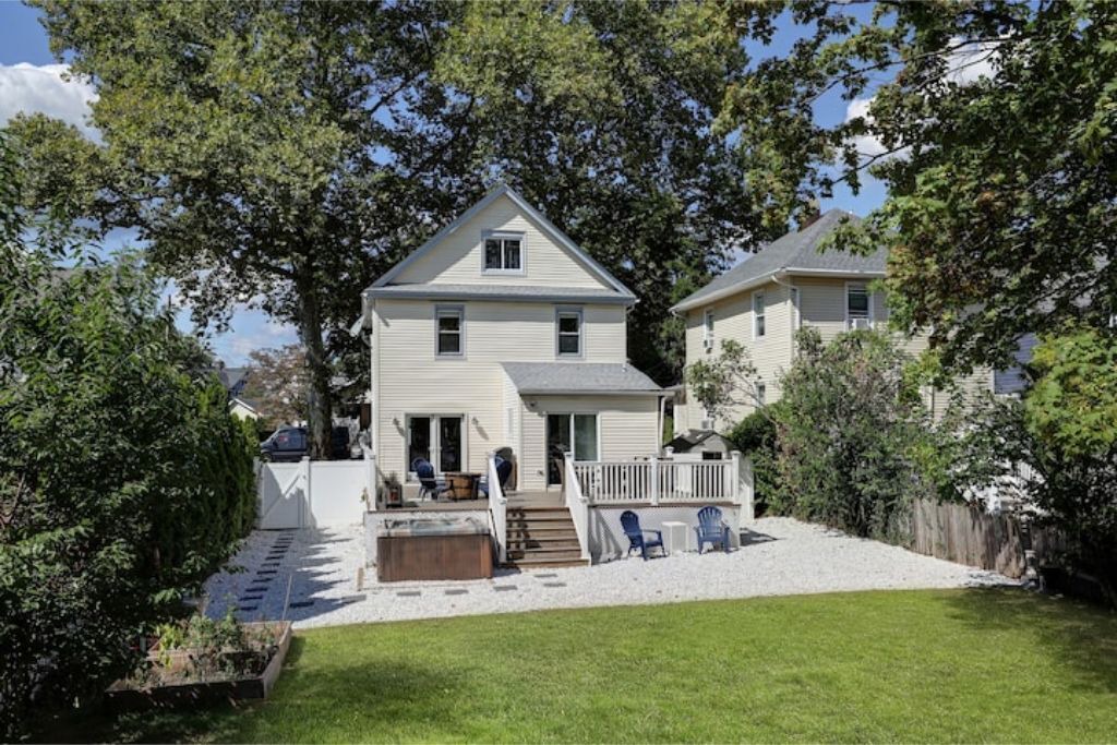 Photo of Outdoor in Red Bank