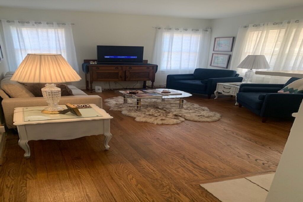 Photo of Livingroom in Crestline Heights