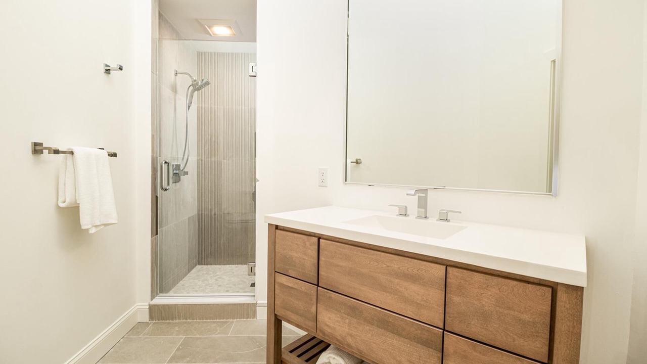 Photo of Bathroom in Stone Harbor