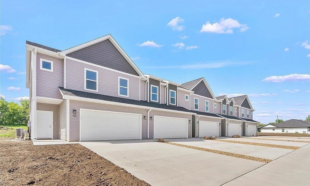 Photo of Outdoor in Cedar Falls