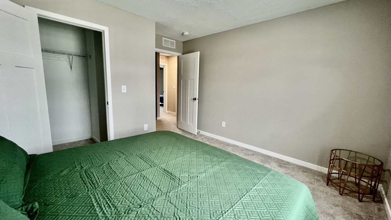 Photo of Bedroom in Cedar Falls