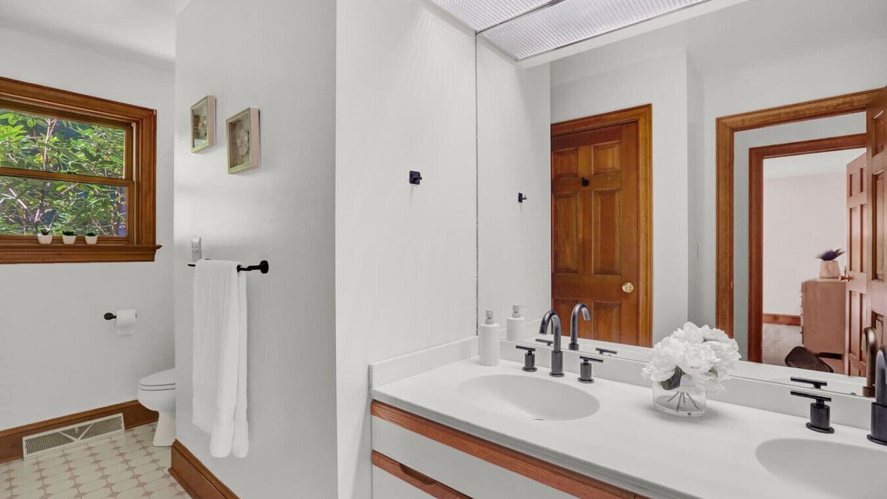 Photo of Bathroom in Oxford