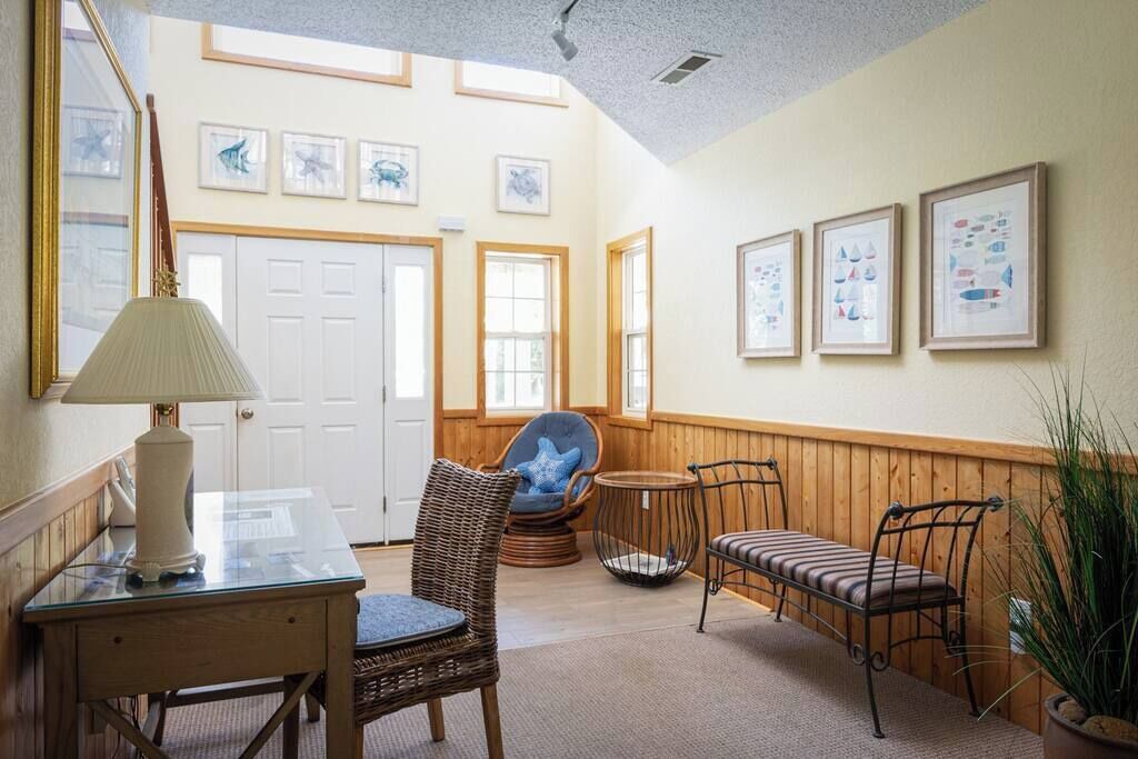 Photo of Bedroom in Corolla Light