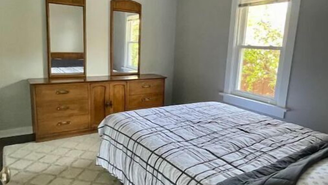 Photo of Bedroom in Grayslake