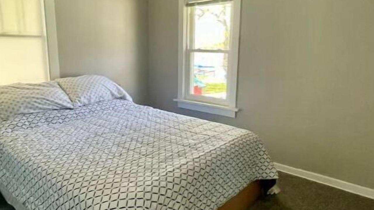 Photo of Bedroom in Grayslake