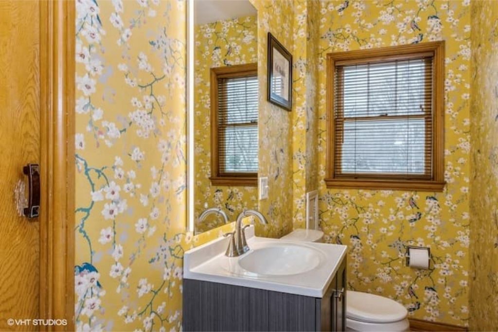 Photo of Bathroom in Mann