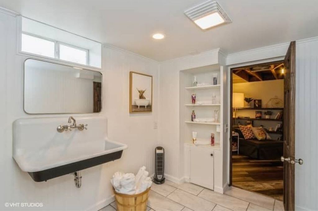 Photo of Bathroom in Mann