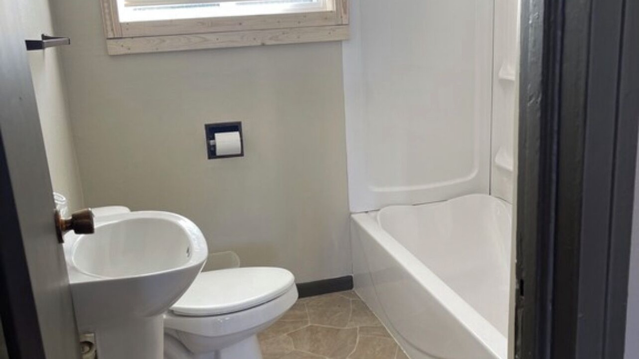 Photo of Bathroom in Faulkton