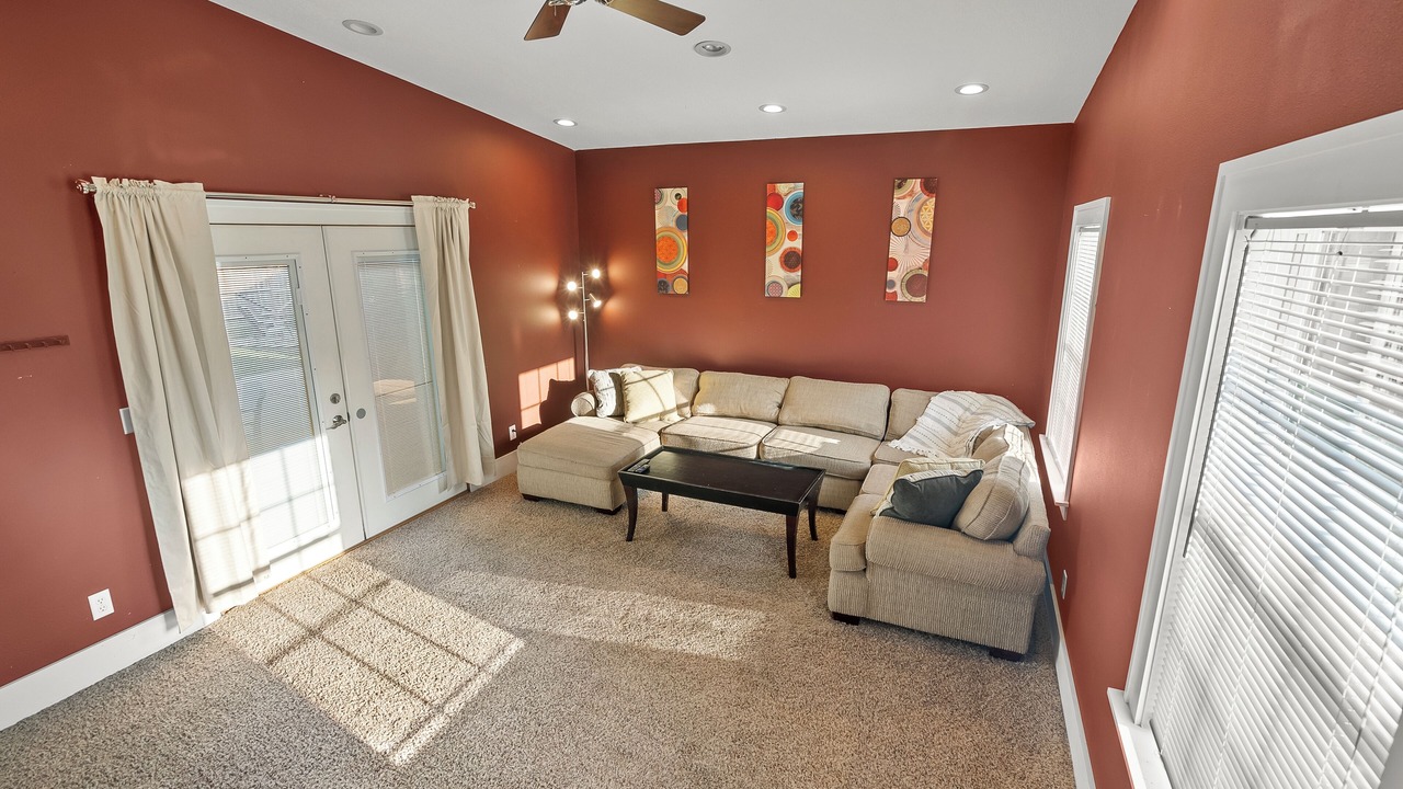 Photo of Livingroom in Waterloo