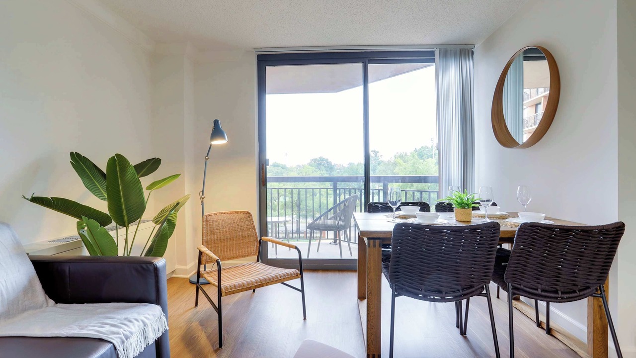 Photo of Livingroom in Pentagon City