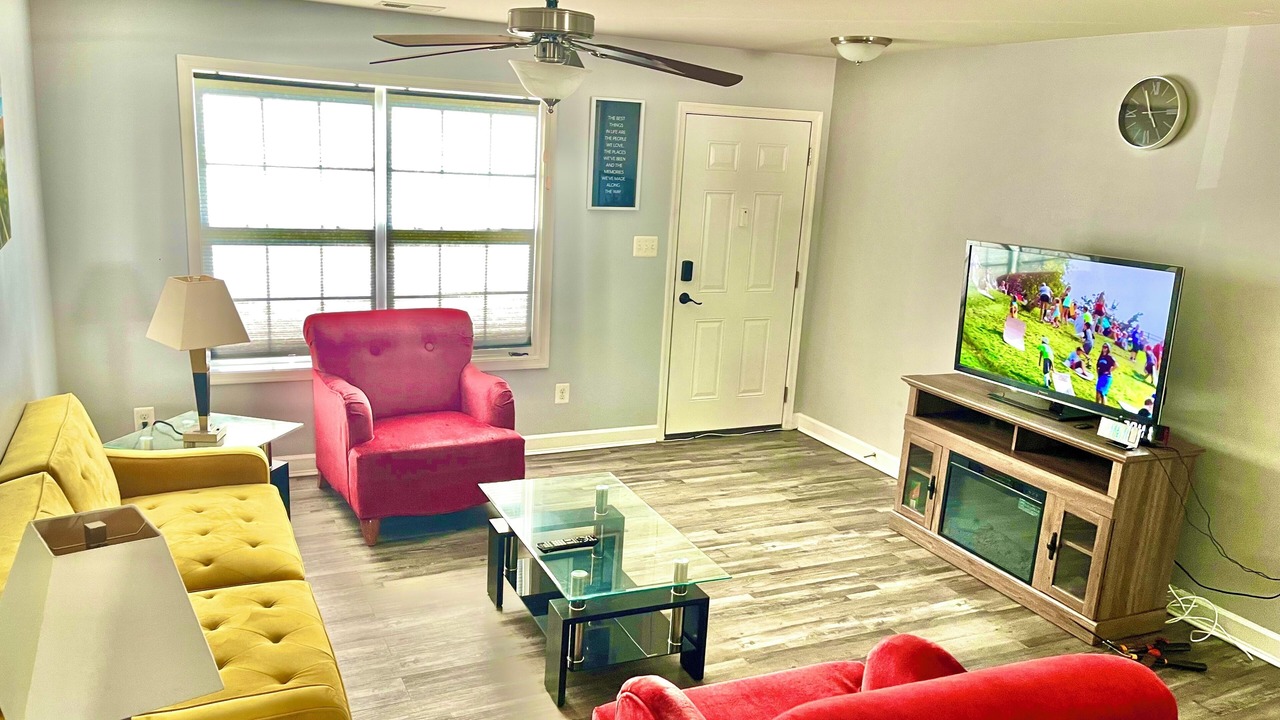 Photo of Livingroom in Glen Burnie