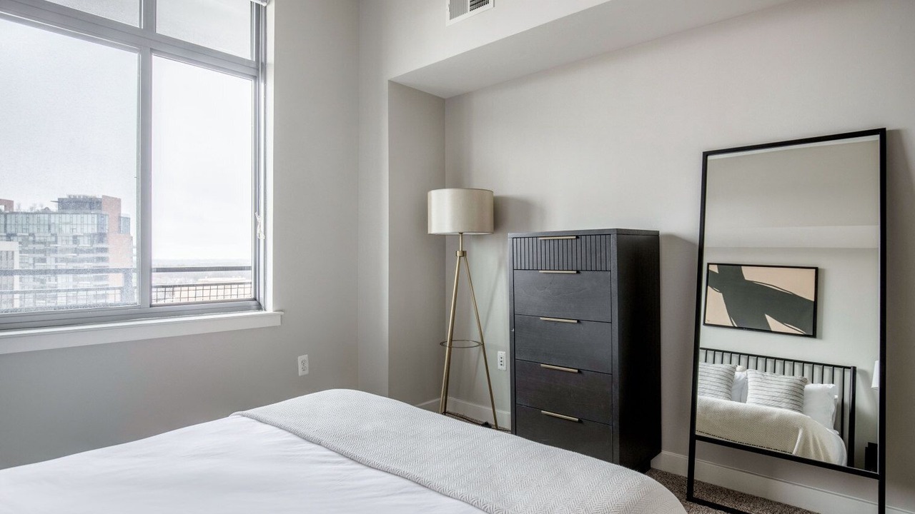 Photo of Bedroom in Woodmont Triangle
