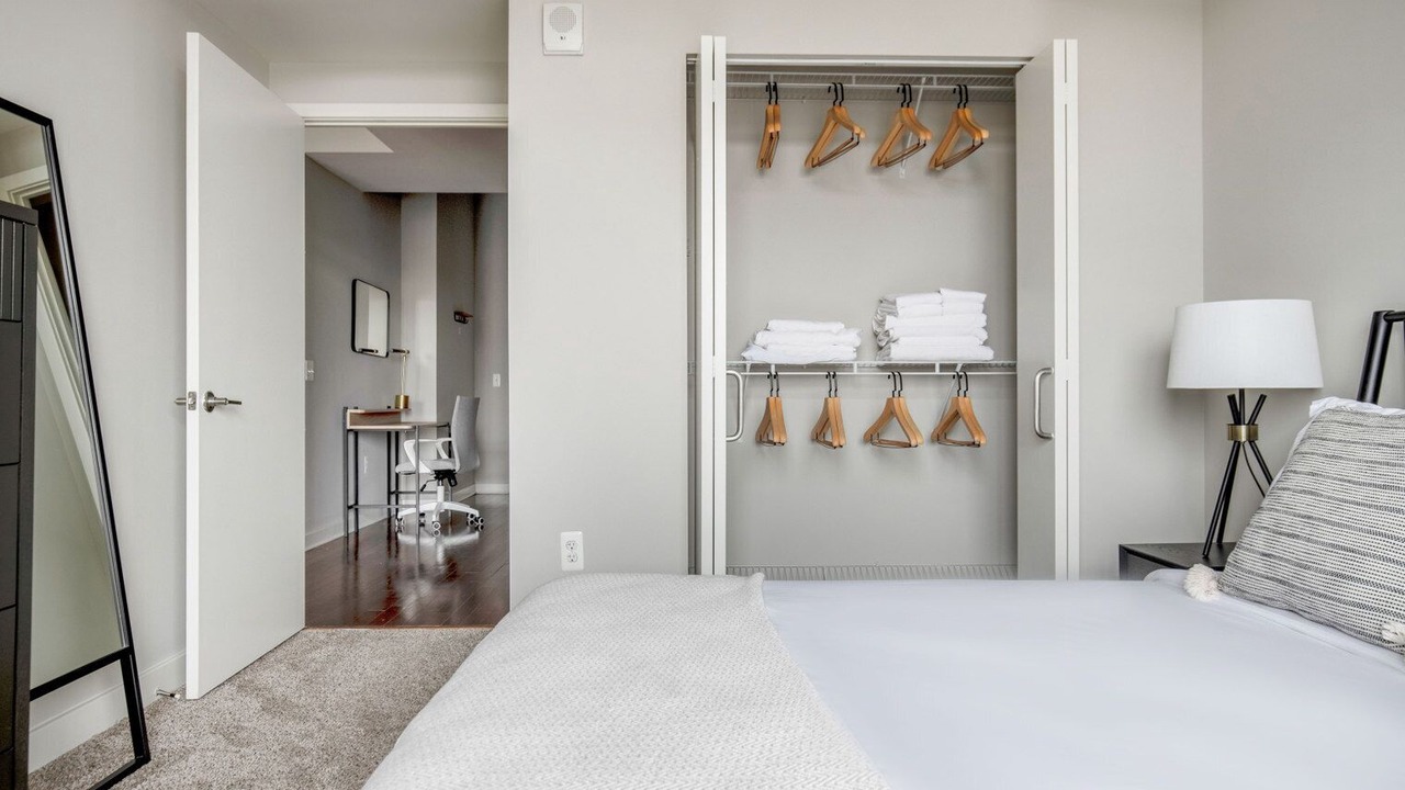 Photo of Bedroom in Woodmont Triangle