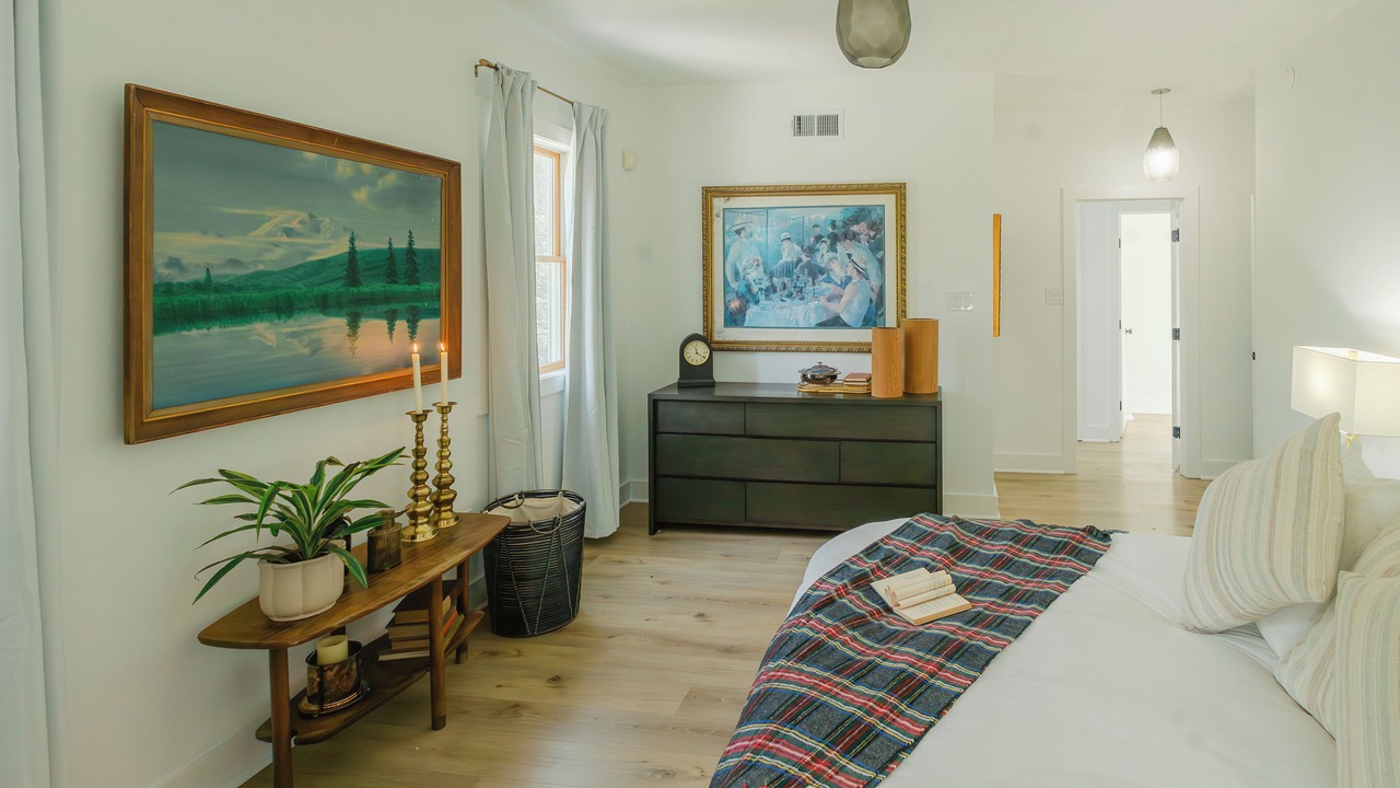 Photo of Bedroom in Sparks Glencoe