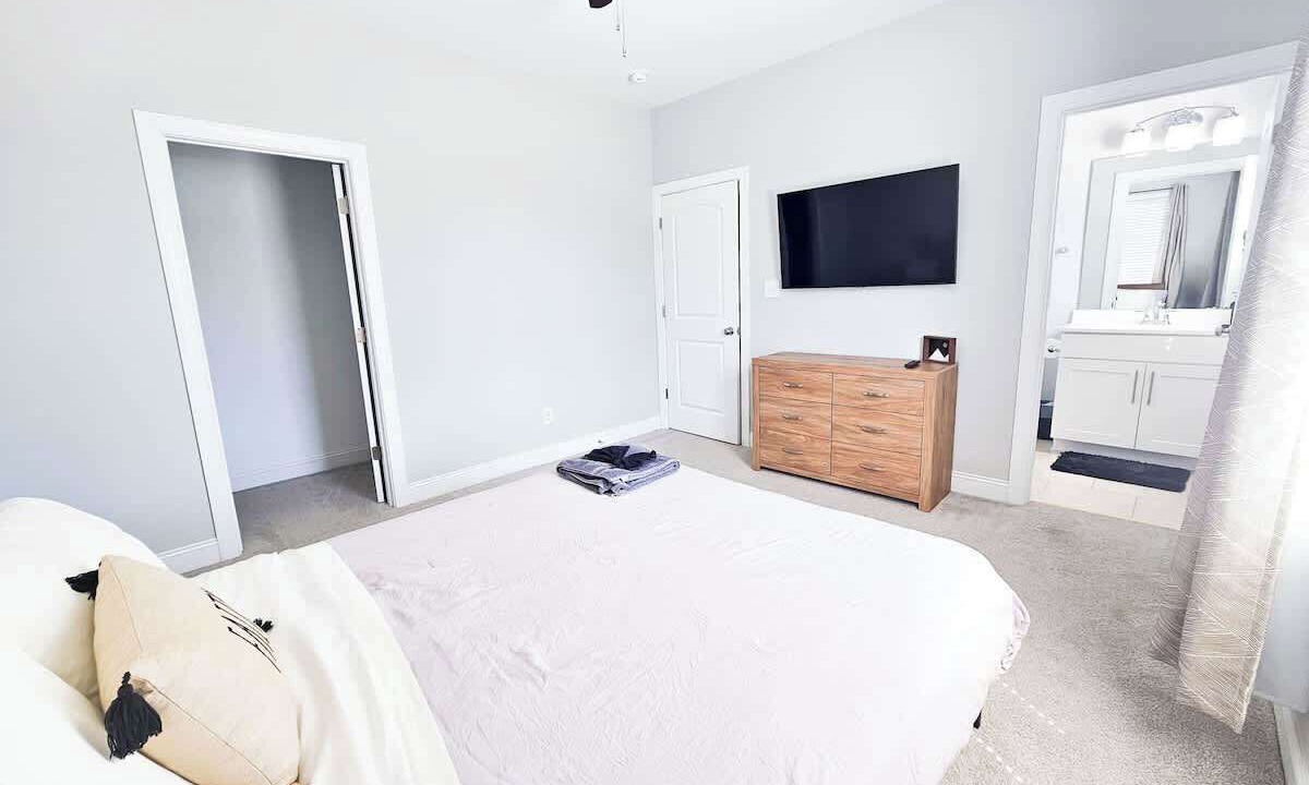 Photo of Bedroom in Chapel Hill