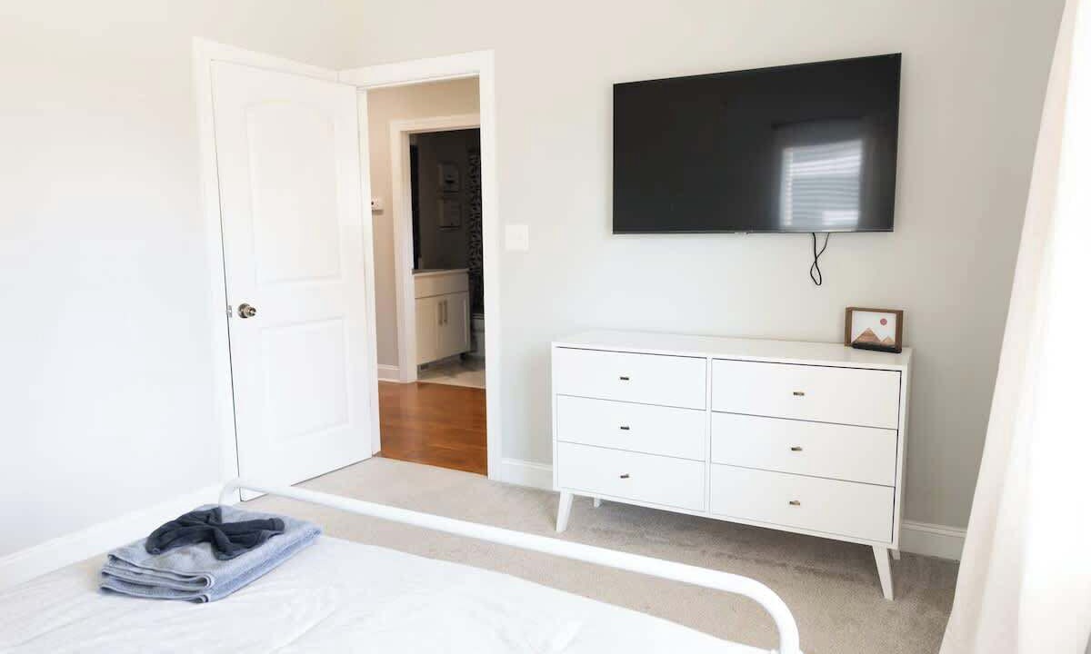 Photo of Bedroom in Chapel Hill