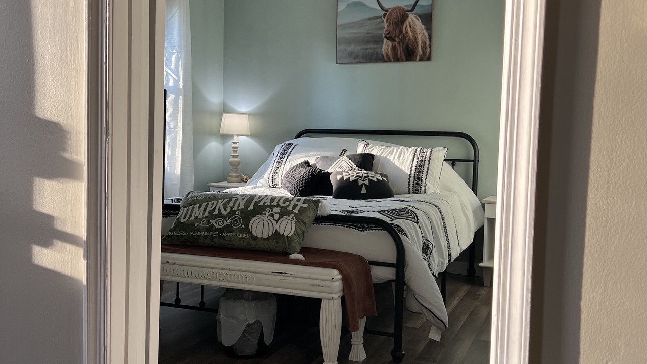 Photo of Bedroom in Calverton