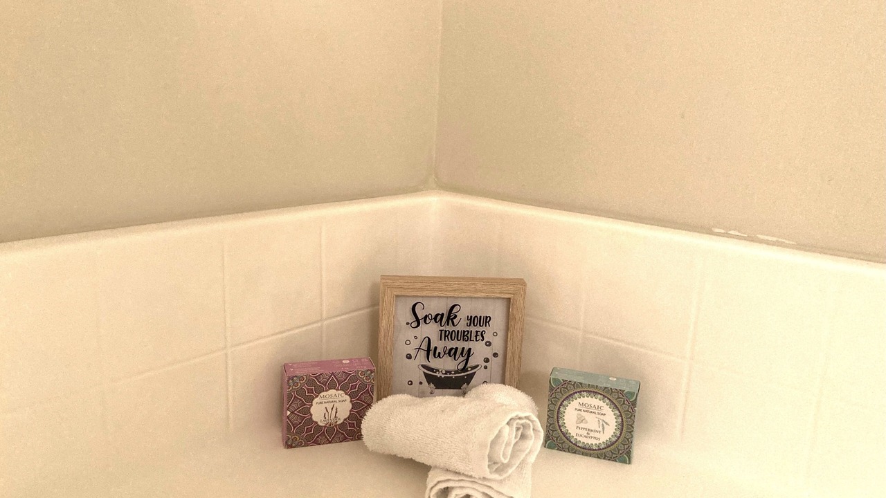 Photo of Bathroom in Huntcliff