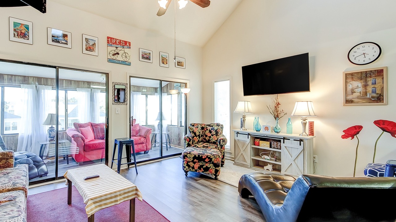 Photo of Livingroom in Surfside Beach