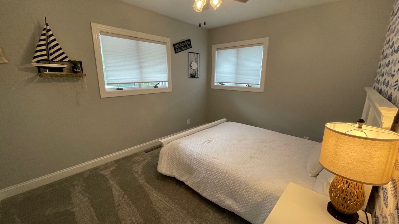 Photo of Bedroom in Clear Lake