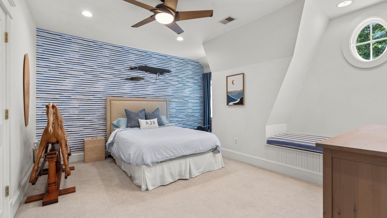 Photo of Bedroom in Edgewater