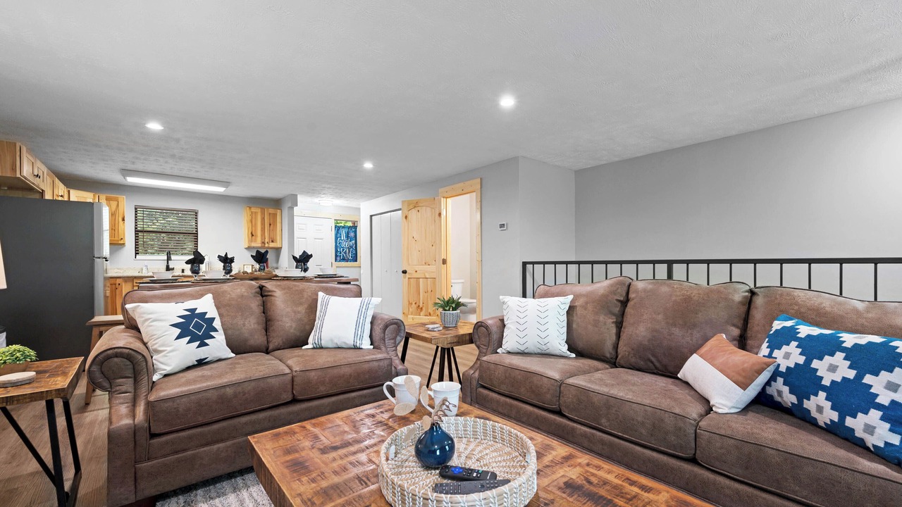 Photo of Livingroom in Caton