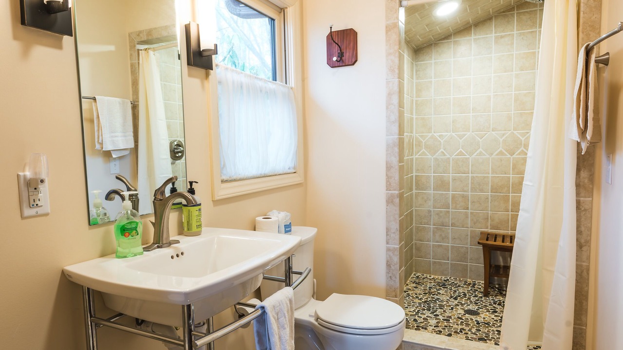 Photo of Bathroom in Beech Mountain