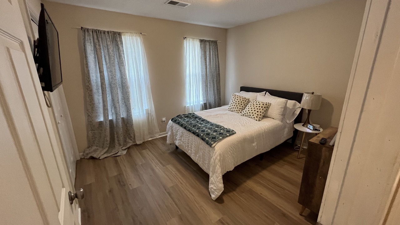 Photo of Bedroom in State Park