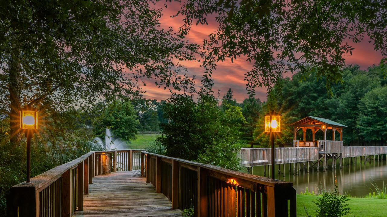 Photo of Outdoor in Calhoun