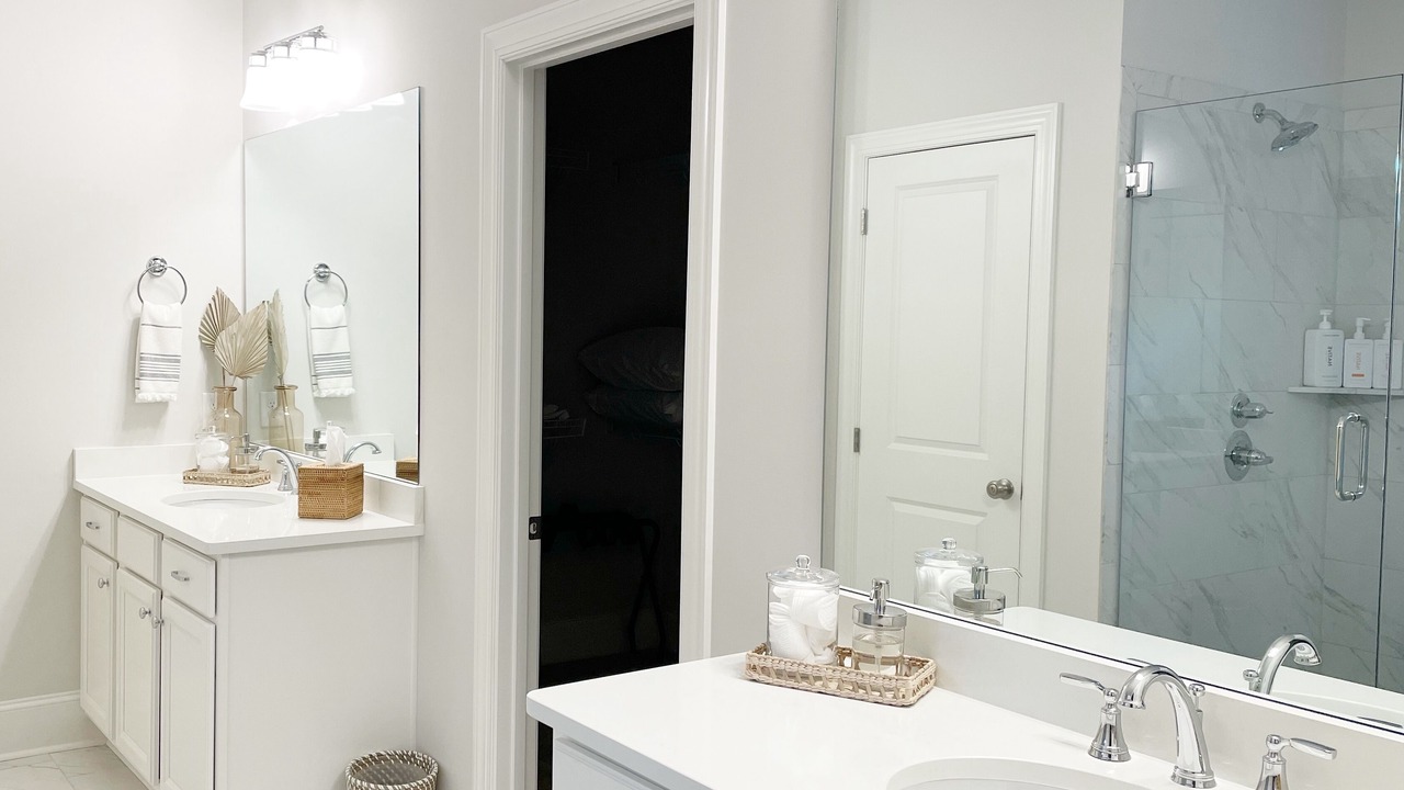 Photo of Bathroom in Auburn