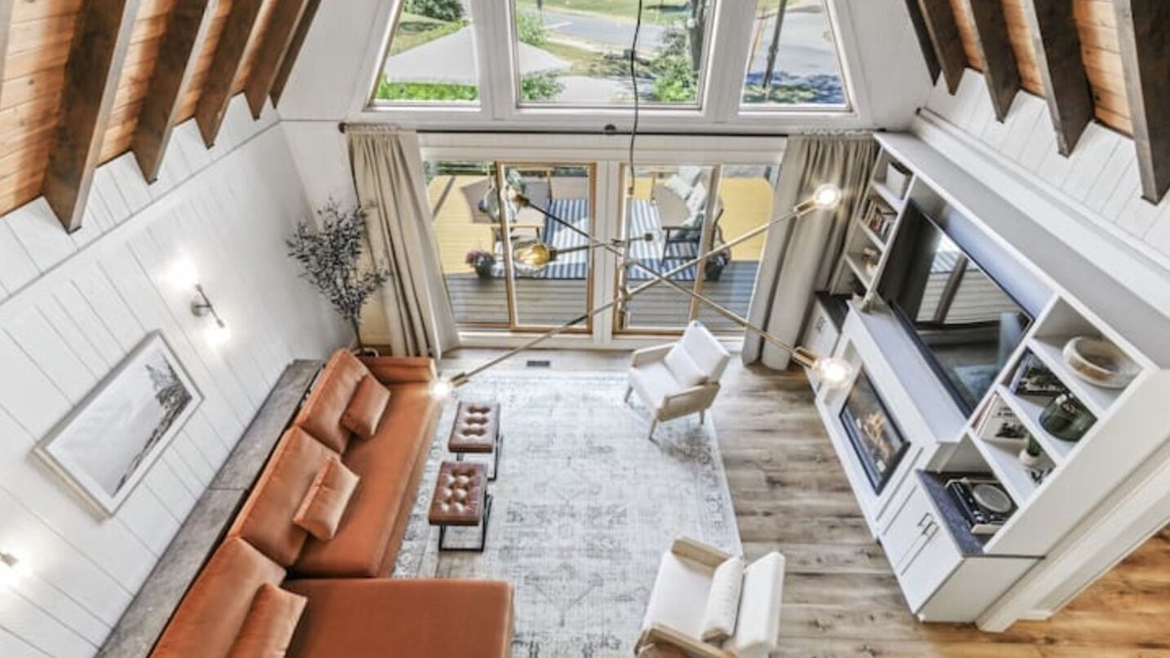 Photo of Livingroom in Country Club Estates