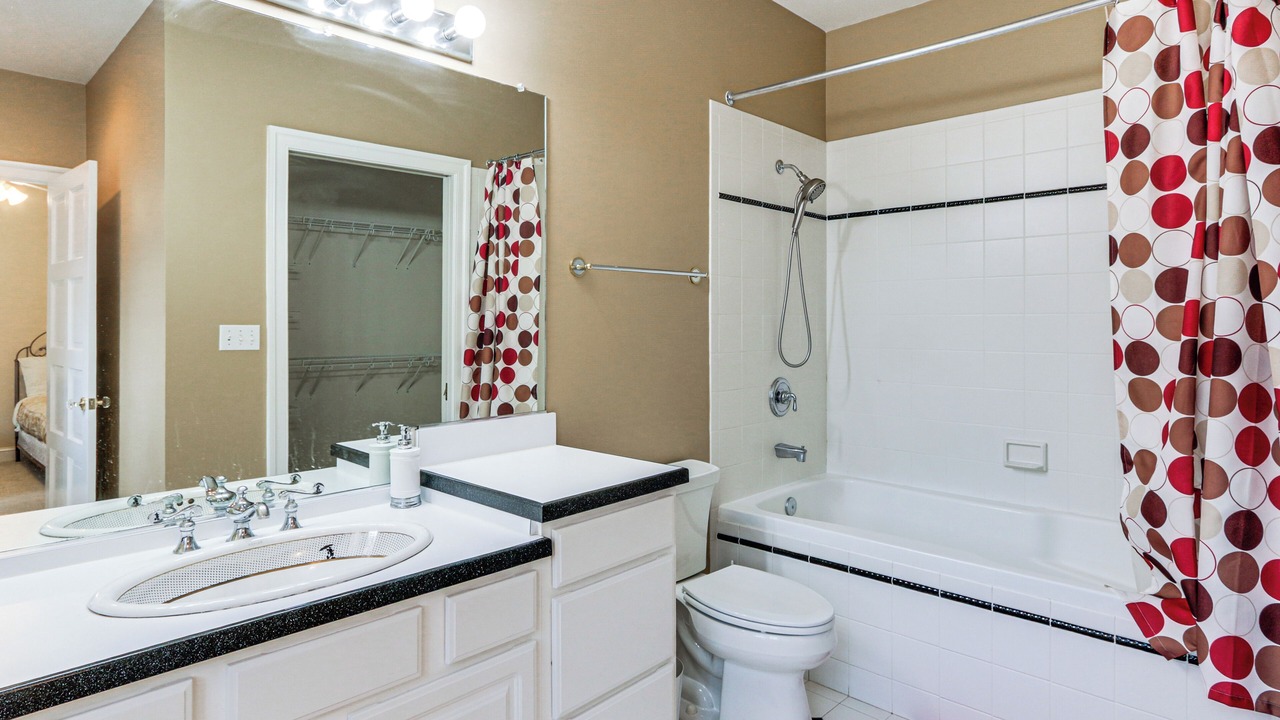 Photo of Bathroom in Gettysburg