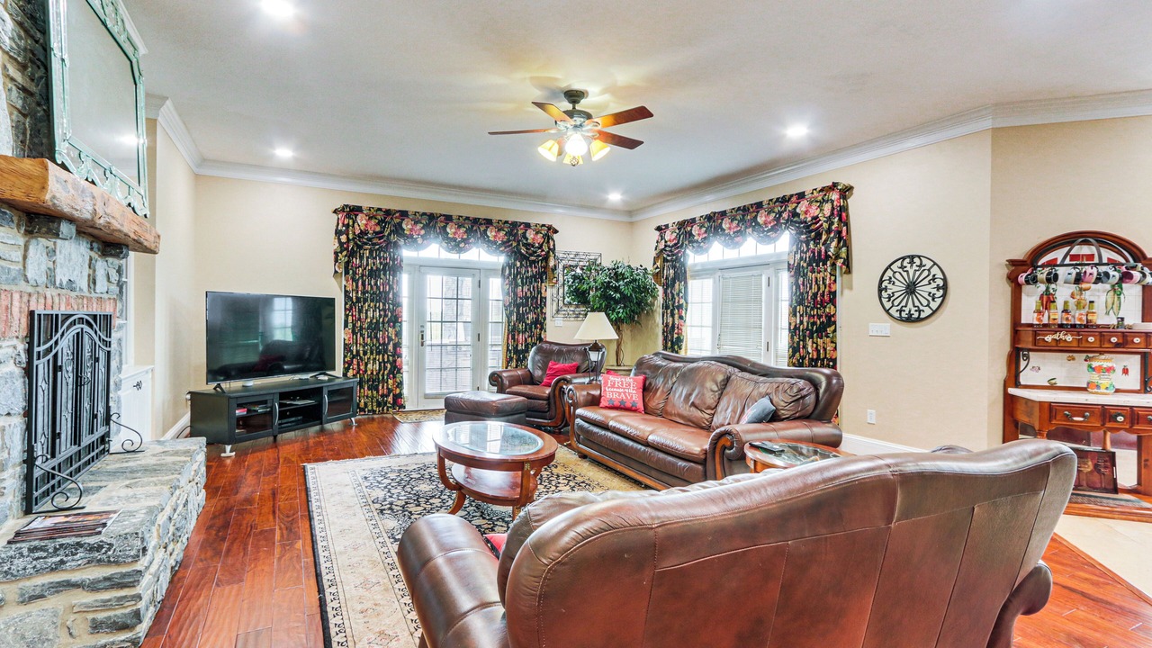 Photo of Livingroom in Gettysburg