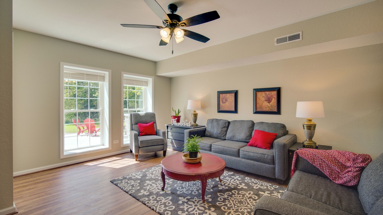 Photo of Livingroom in Rising Fawn