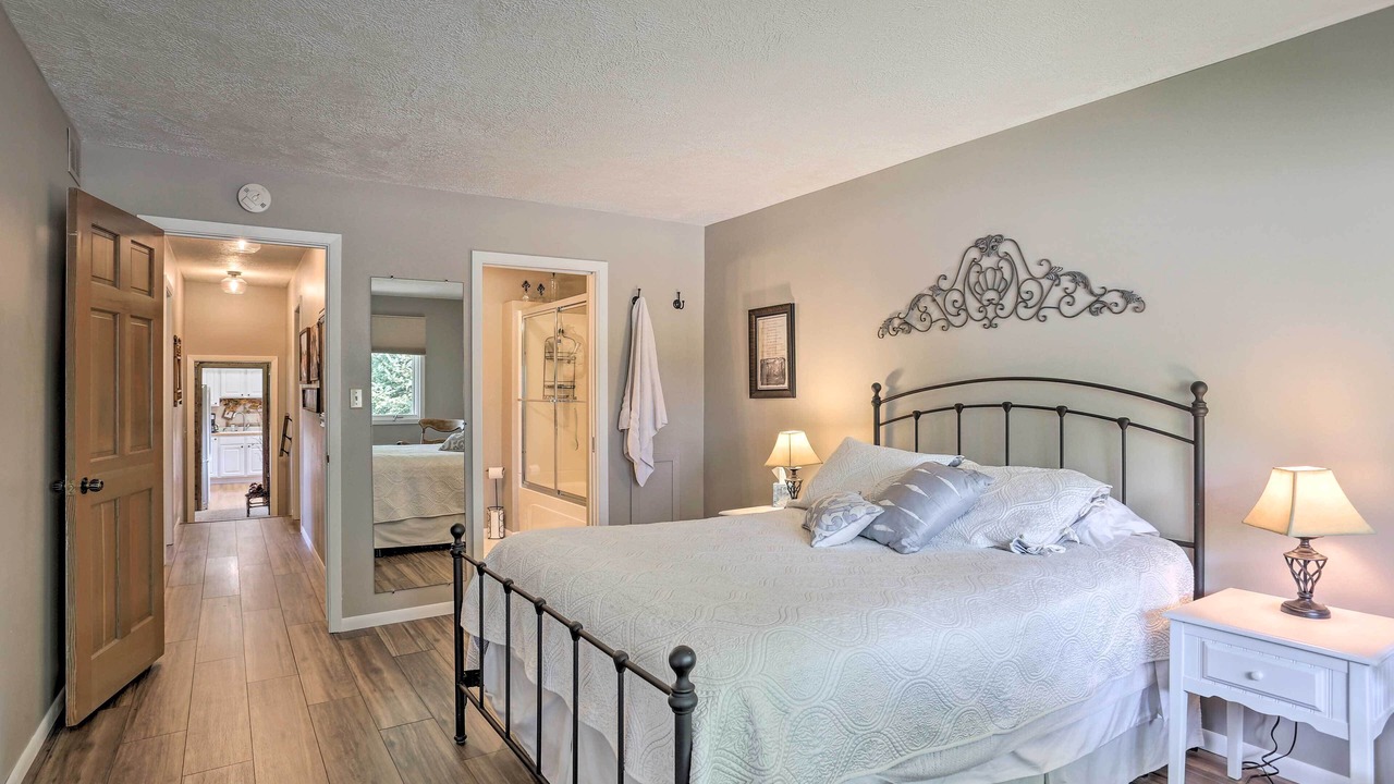 Photo of Bedroom in Sturgis
