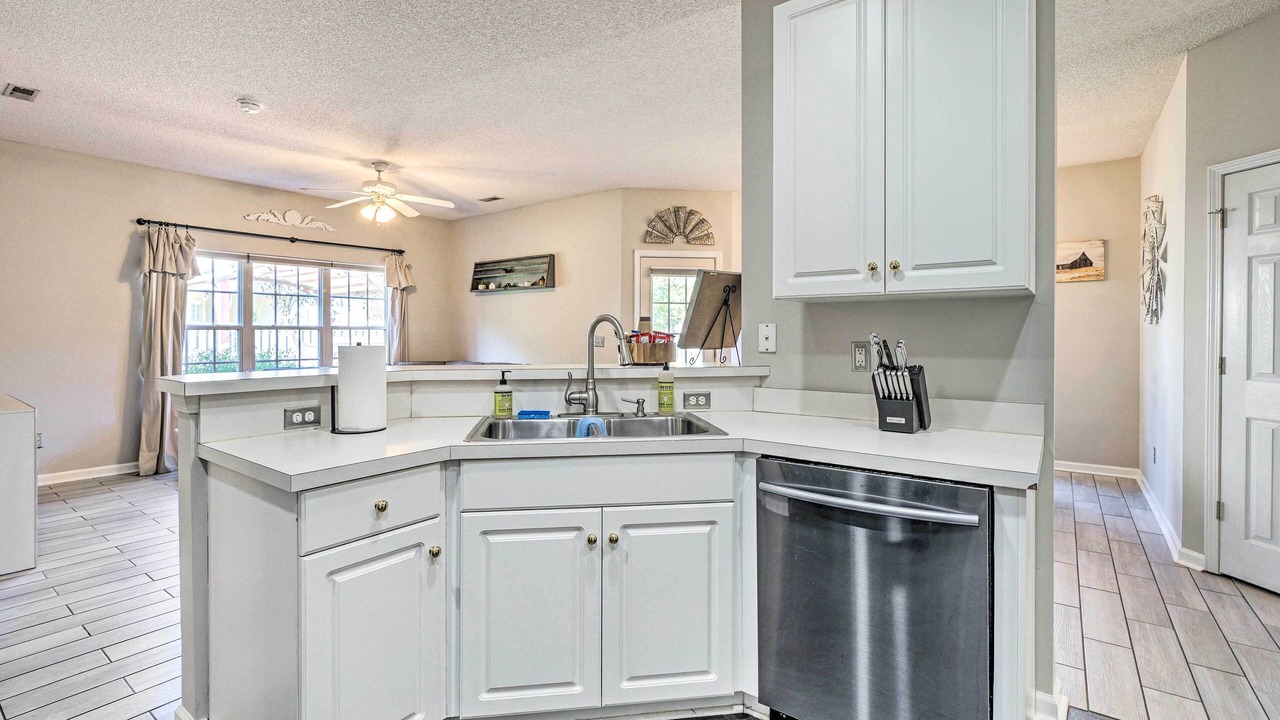 Photo of Kitchen in Murraysville