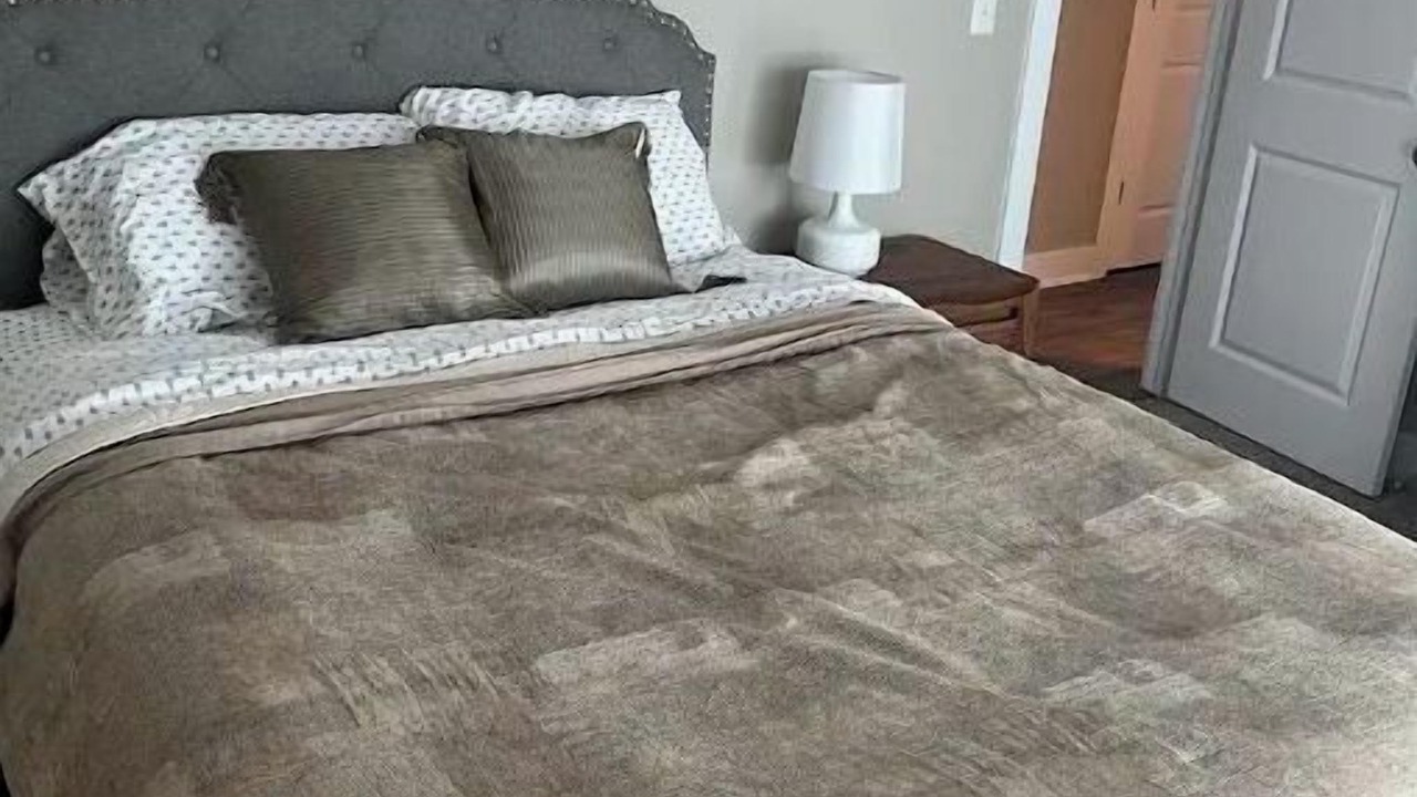Photo of Bedroom in Ames