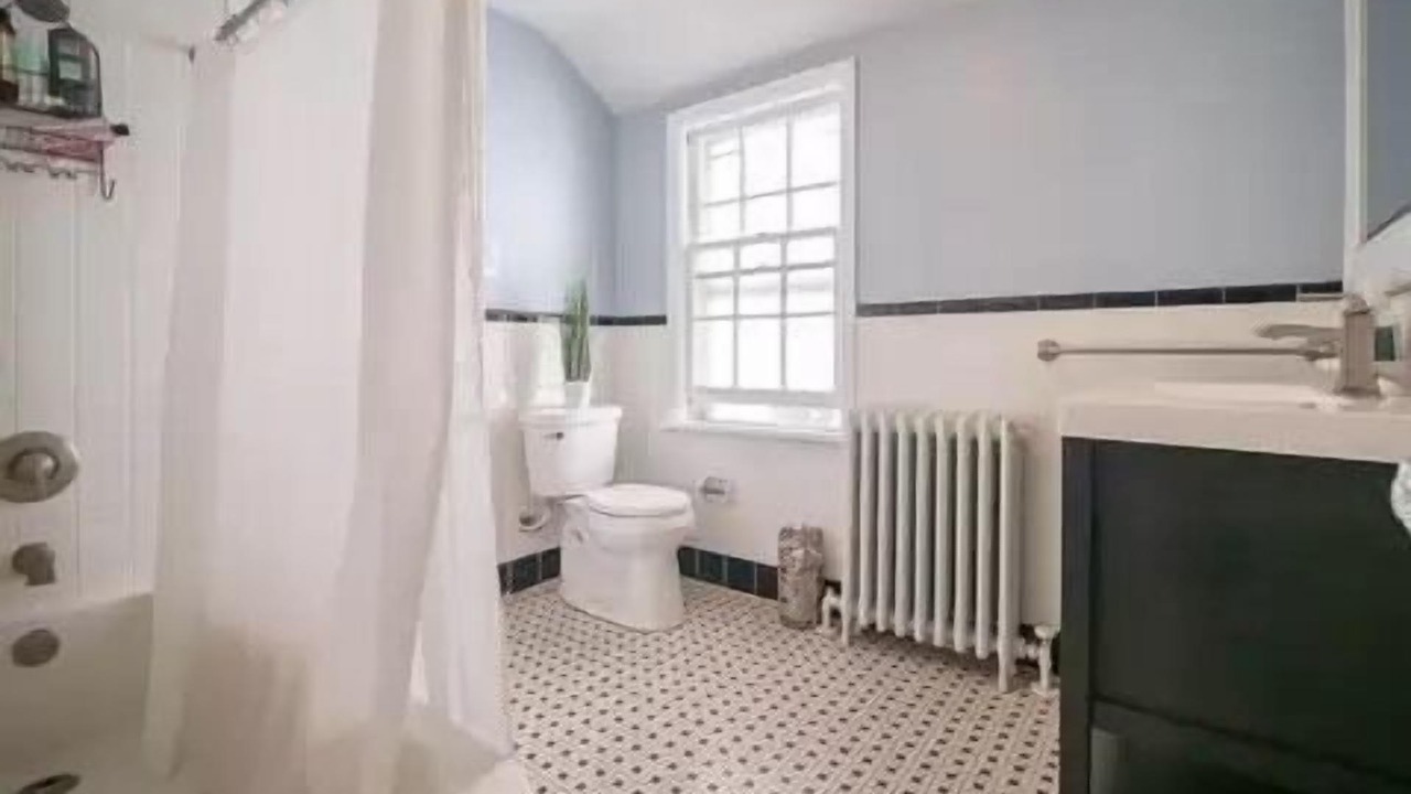 Photo of Bathroom in Margate City