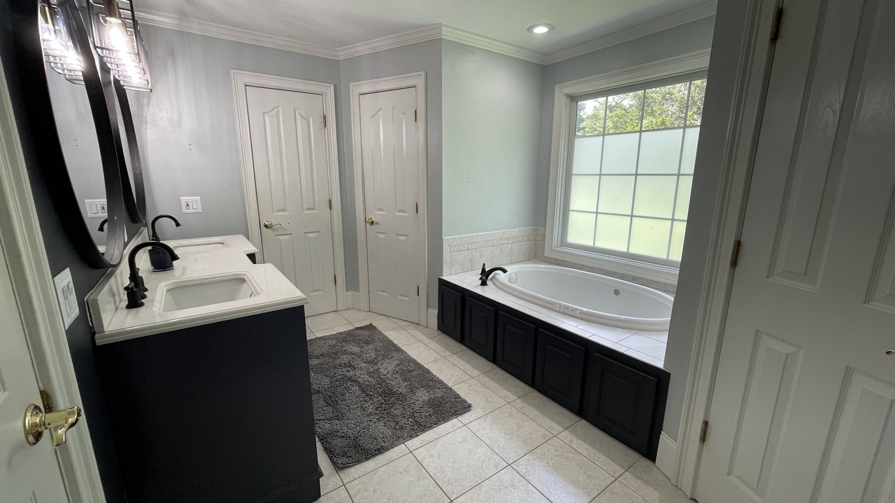 Photo of Bathroom in Silver Creek