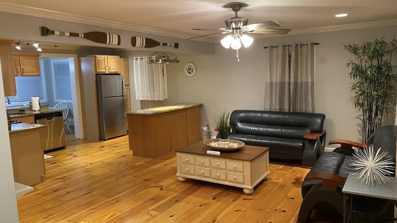 Photo of Livingroom in Ortley Beach