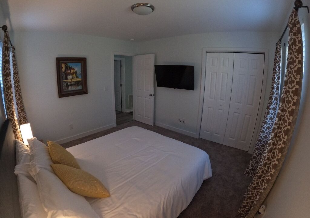 Photo of Bedroom in Murraysville