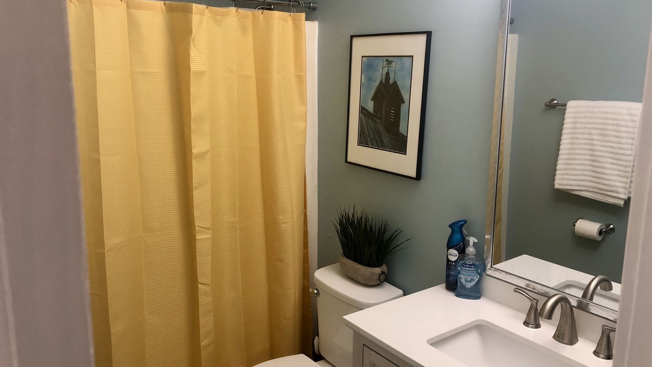Photo of Bathroom in Murraysville