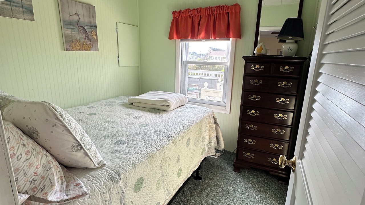 Photo of Bedroom in Tuckerton Beach
