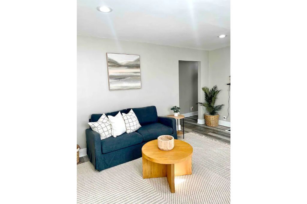 Photo of Livingroom in Jacksonville