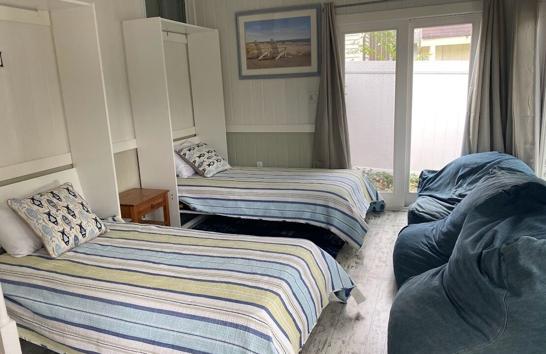 Photo of Bedroom in Country Club Estates