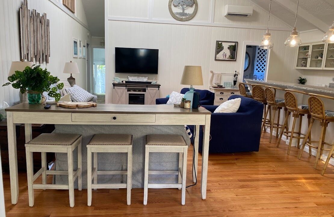 Photo of Bedroom in Country Club Estates