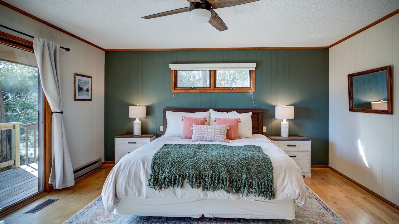 Photo of Bedroom in Seven Devils