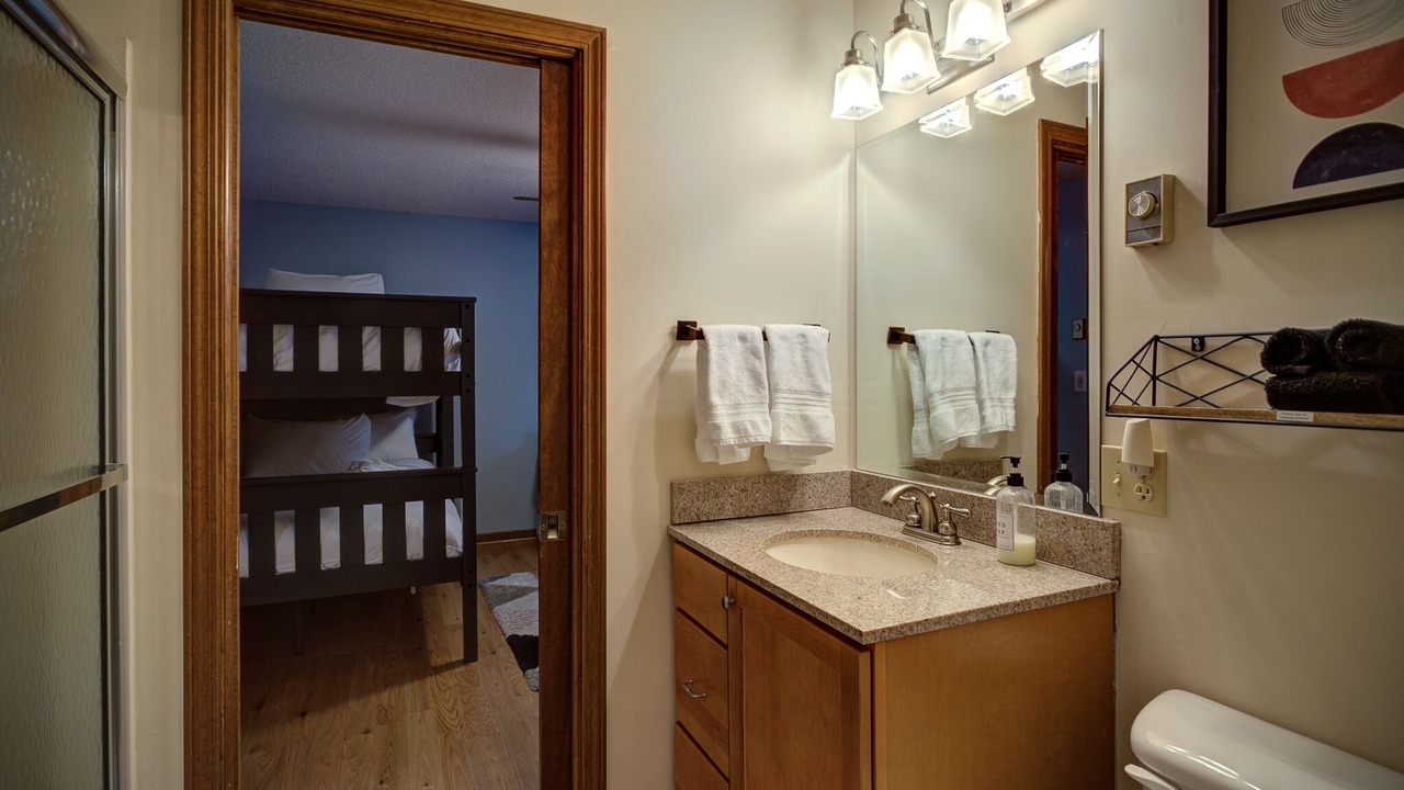 Photo of Bathroom in Seven Devils