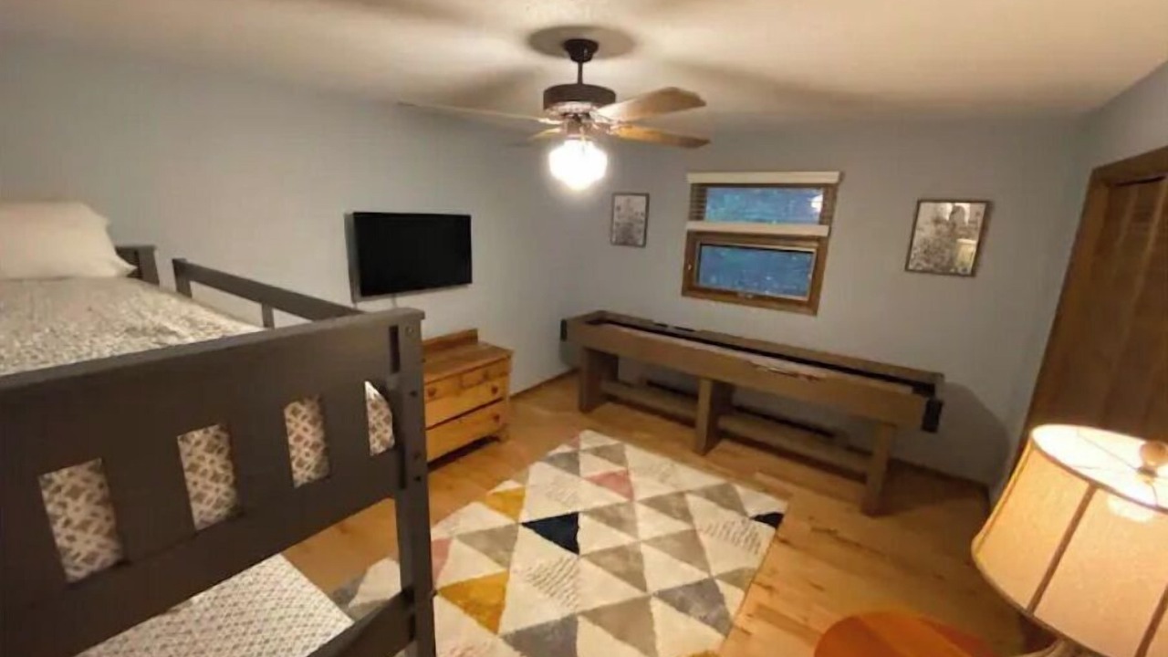 Photo of Bedroom in Seven Devils